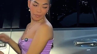 Married Colombian Girl Ran Out of Money to Pay for Car Wash and Ended up Paying Differently