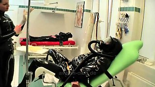 Mature brunette hookup amateur milf gives blowjob