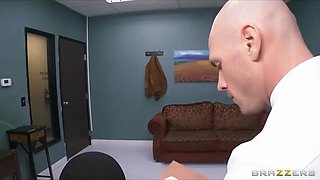 Big-tit MILF Lisa Ann Is slammed on her boss's desk