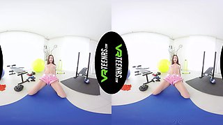 Vr Teen Masturbating In Gym Room - Solo - Sexlikereal