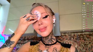 Hot teen lauryn may solo toying