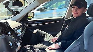 Handjob big cum load in eye of Justin Skye