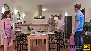 Naughty Entry: Mistake Leads To Pleasure In 4k