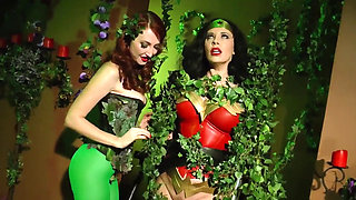 wonder woman vs poison ivy