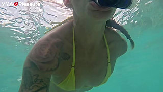 Mya Pleasure Snorkels in Aruba