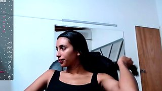 Amateur Webcam Teen Flashes Masturbates