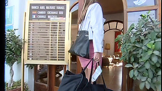 Blonde Babe Seduces Taxi Driver in Steamy Encounter