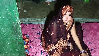 Passionate Indian beauty explores sensual raunchy pleasures