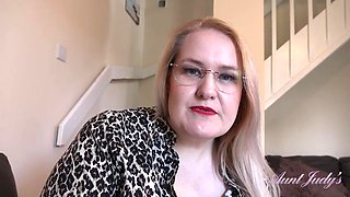 POV : Busty Blonde Sex Therapist Becky Takes A Hands-On Approach