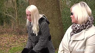 Passionate MILF Lesbian Licks Seductive mom Snatch