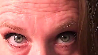 AuntJudysXXX - Busty Mature Amateur Autumn Makes Homemade Porn with the Delivery Guy