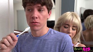 Sneaky Stepsister - S18:e12