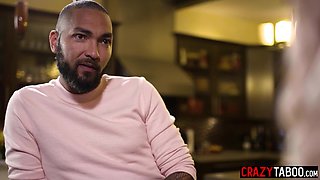 Eager blond hair lady cougar only wants a rough sex