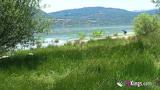 Cruising and Sex on the Beach. Elena De La Vega Has Sex with a Stranger in Public on Fakings