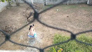 Amateur Brazilian Couple: Naughty Wife Flashing Naked in Front Yard