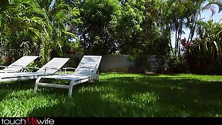 Exciting Gigi and Chocolate's big cock sex