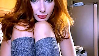 Hot amateur webcam teen masturbates for their fans