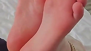 Girlfriend Role-playing with Rope Bondage, Barefoot, Foot Fetishism