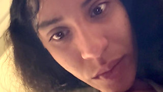 Hairy natural pussy squirting