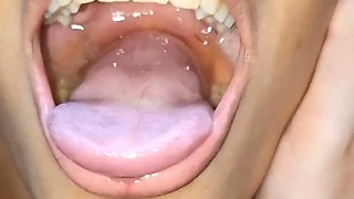 Making a pool of piss and cumming inside her mouth