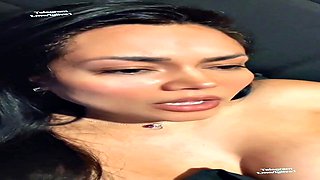 Chilean Milf Soaks in Tub