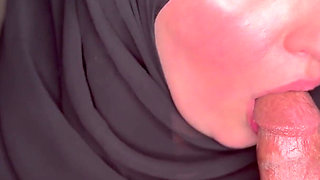 Hijabi Wife Sucks a Black Cock in Secret