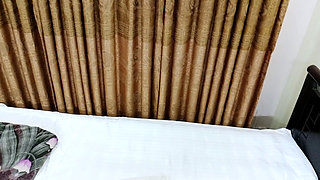 Indian Beauty Screams in Pleasure - Homemade