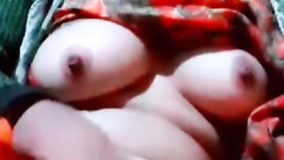 Cute hot bhabhi's hot youth is at its peak, my pussy needs a cock that can easily satiate my pussy youth to my two boobs