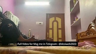 Desi Indian mummy and stepson affair catch in camara 2