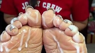 Brunette Amateur Self Fisting