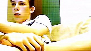 Big Dick Twink Masturbates on Webcam