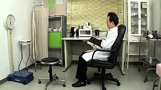 Amateur Japanese Threesome