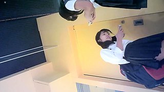 可愛い仲良し JKは話に夢中他 voyeur jp