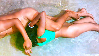 Saadi Ki Raat First Honeymoon Sex Video of Husband and Wife