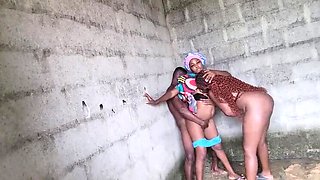 Anal Fucking Creamyshuga Outdoor Building Group Sex BBW Doggy Style