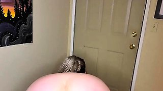 Wet 'N Wild: An Oil Massage And Orgasm