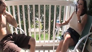 Perverted MILF Ciara's Facial Handjob Lesson