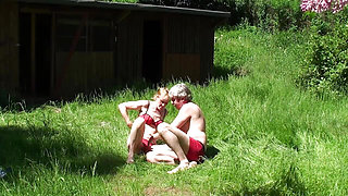 Amateur Mature Couple Fucks Outdoor in the Garden