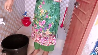 Desi Bhabi Hot Shower Fuck - Big Tits Indian Aunty Bathroom Sex