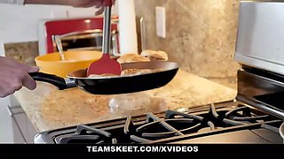 (nikole nash) and (Sofie Marie) lesbo sex lesson