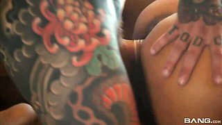 Romantic nighttime fuck with a long-legged brunette Kali Sudhra