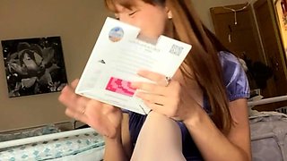 Gorgeous blonde teen Kelly Candy foot fetish