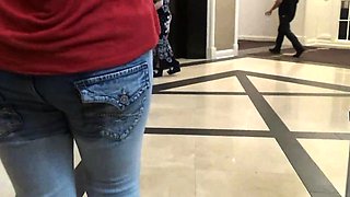 girls peeing their panties tight jeans 2017-1