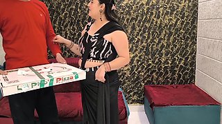 Pizza Delivery Boy Fuck With Indian Lady