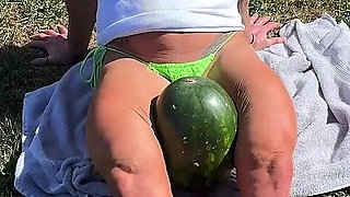 Muscle MILF Kandys Watermelon Crush Domination