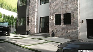 Kira Noir and Eliza Ibarra's milan smut by Love Her Feet