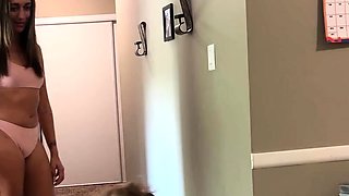 Goddess Ellen - Sadistic Ball Squeezing!