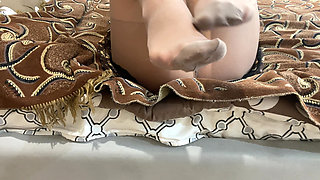 Clean Pantyhose Fetish Big Clit and Labia Fingering Pussy