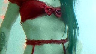 First time amateur brunette solo with dildo