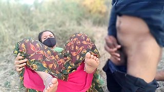 Sex on the Farm by Listening to Notty Joke, Fucked Her Outdoor Jungal Sex with Full Hindi Audio